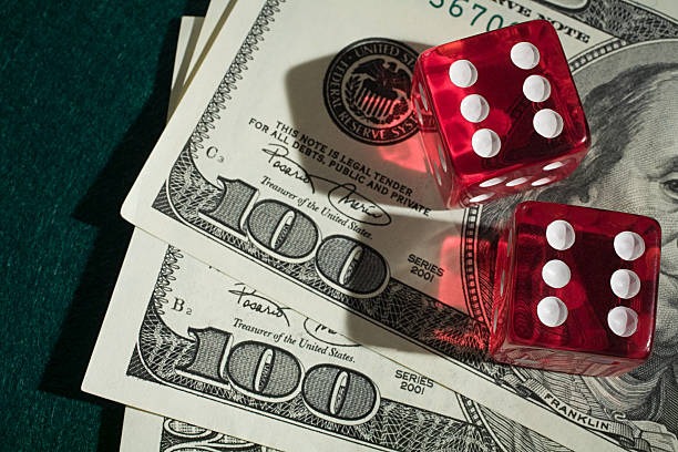 CQ9 live dealer table interface showing betting layout and real-time chat